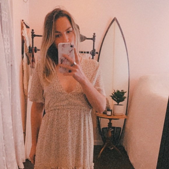 • Floral Maxi Dress • - Picture 2 of 11